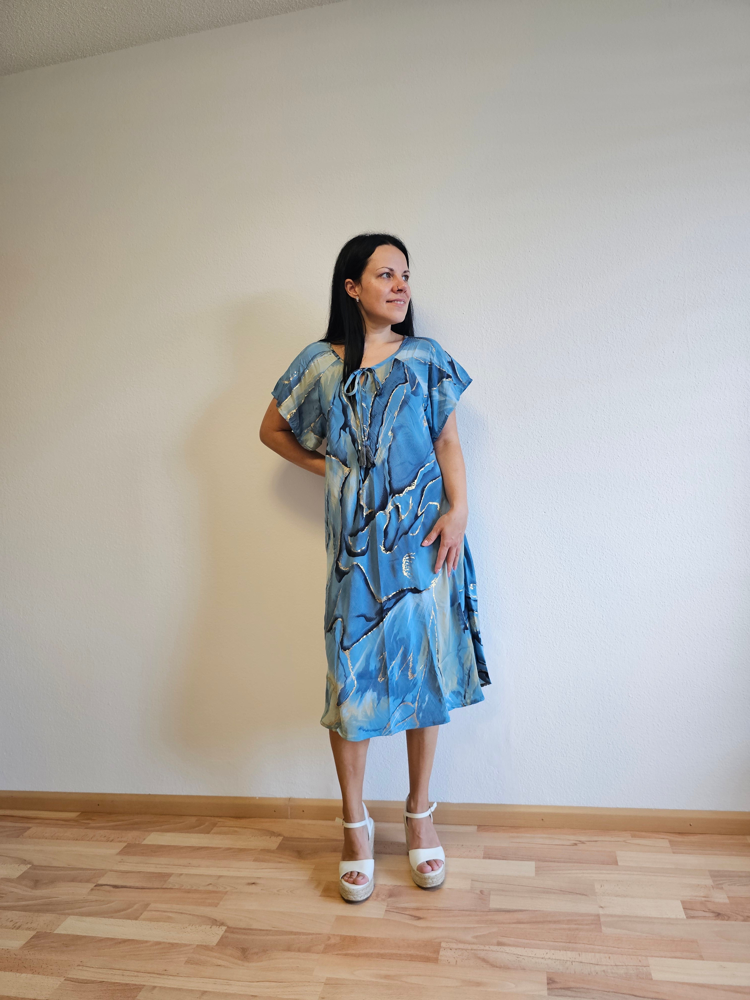 Short sleeve dress