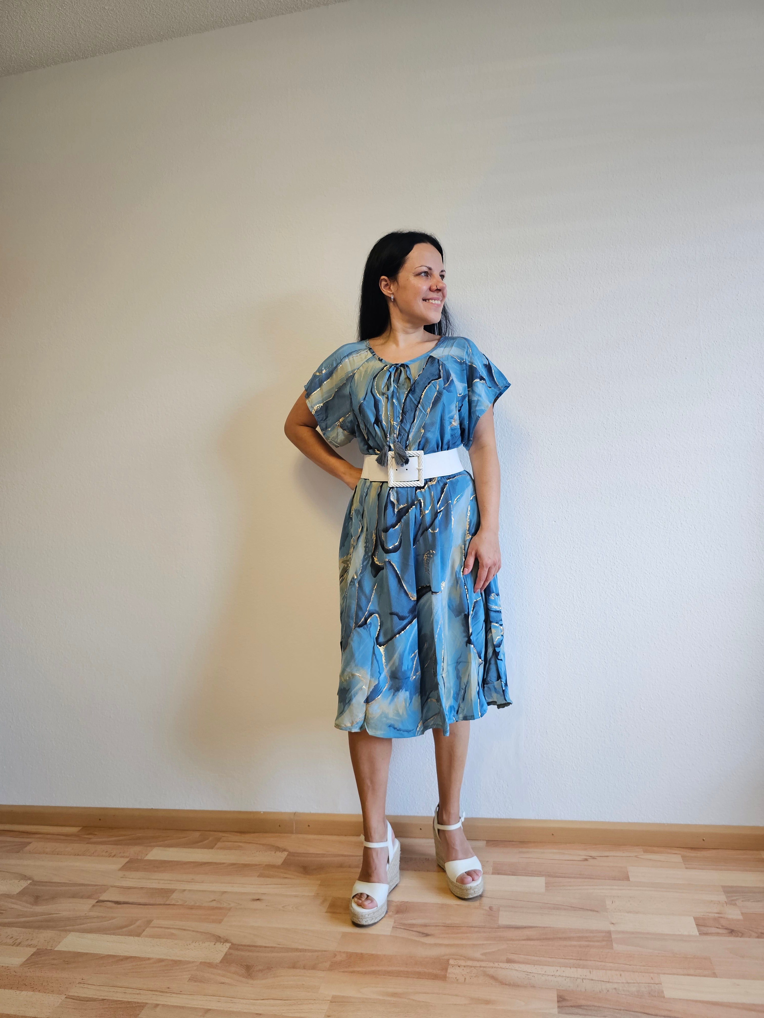 Short sleeve dress