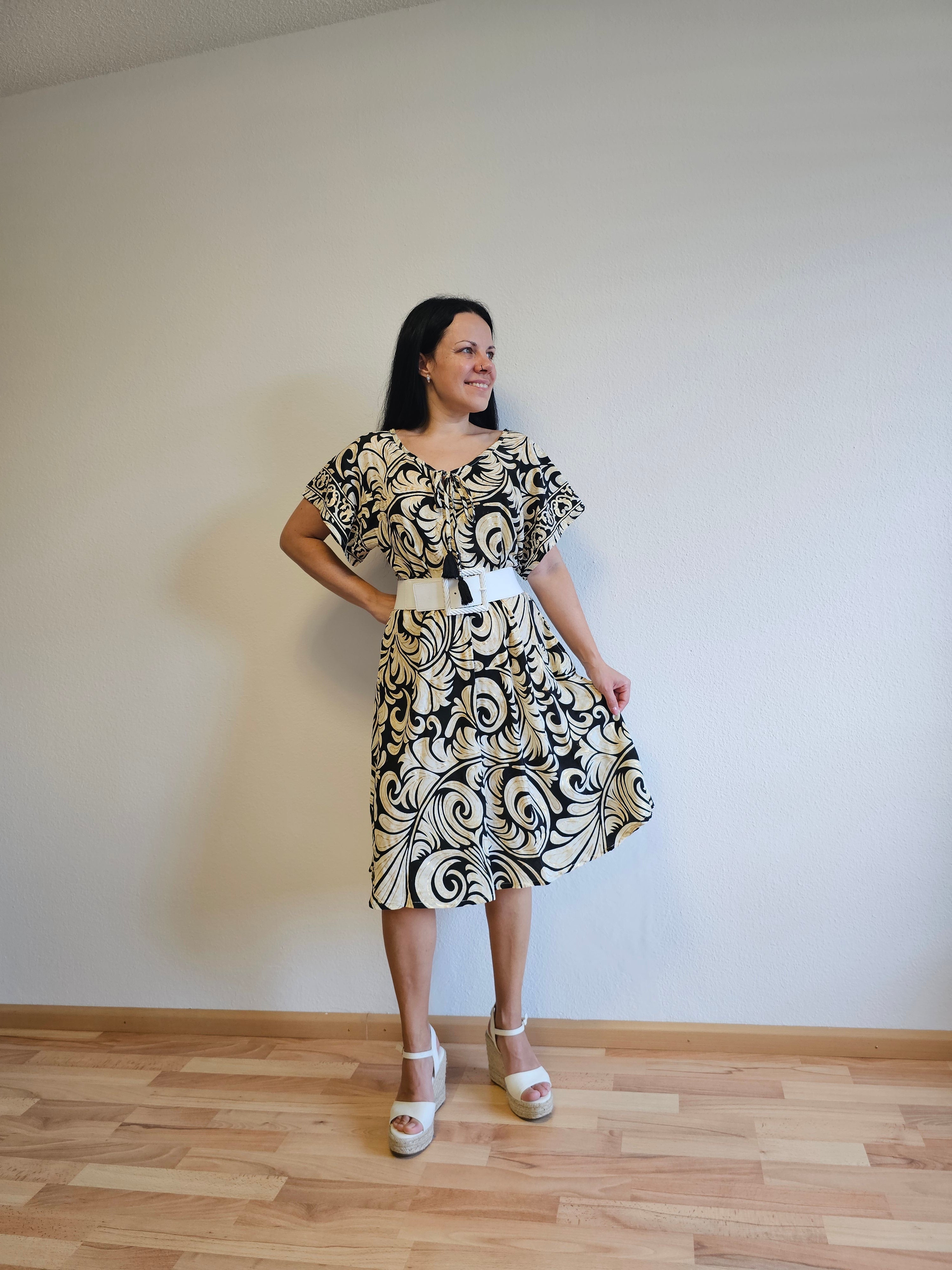 Short sleeve dress