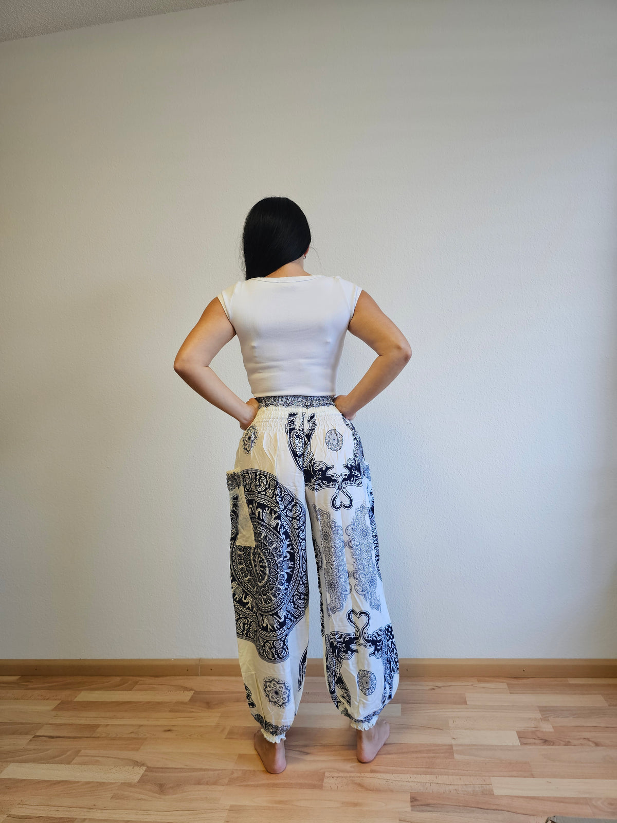 yoga pents